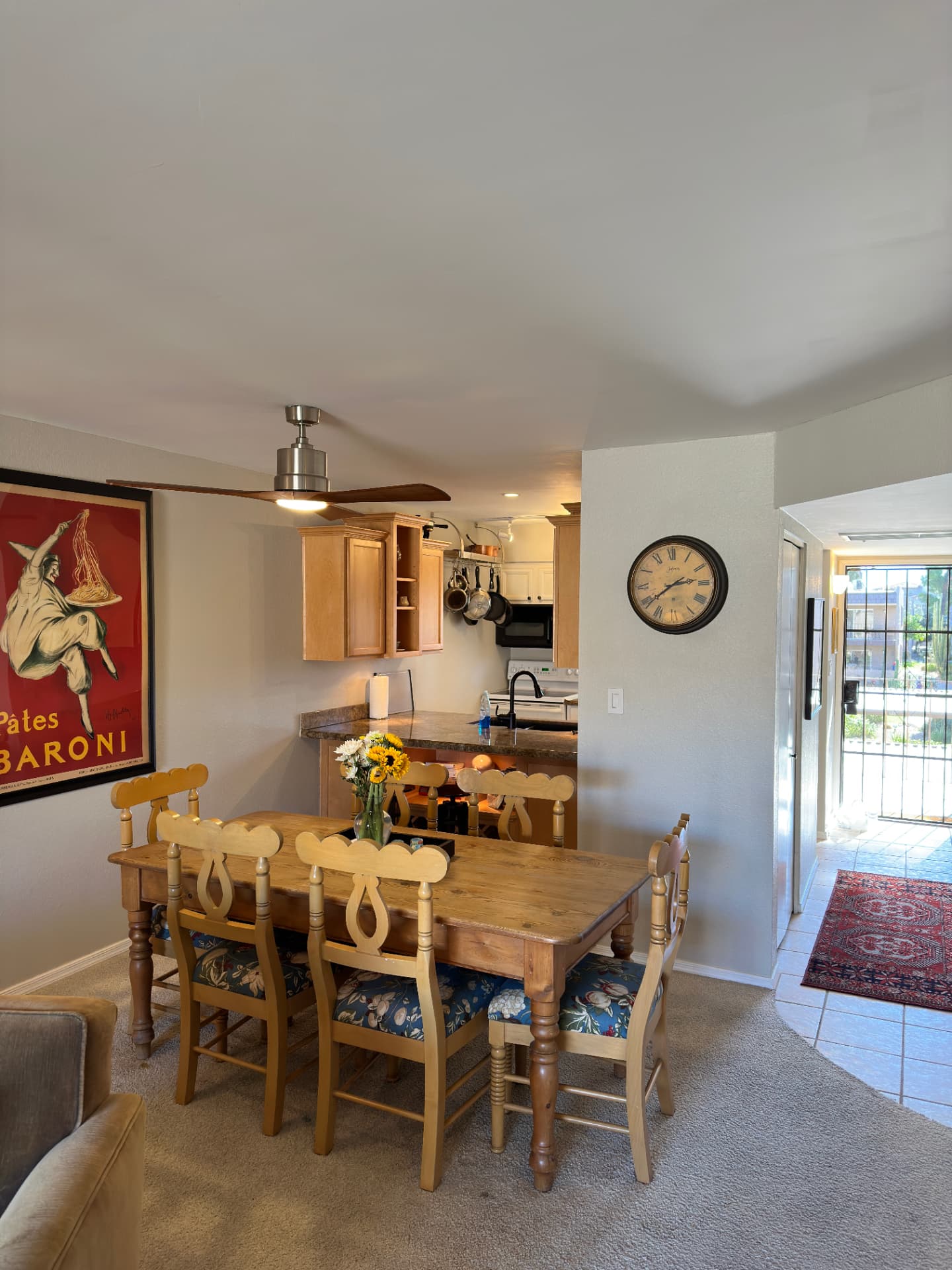 Entry looking into dining area and kitchen
